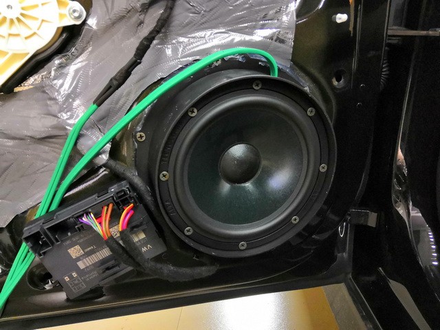 奥迪a6音响改装升级意大利ati悠扬cs6.